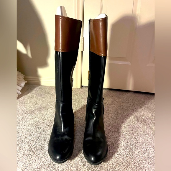 Tommy Hilfiger black riding boots - size 9 women’s - Picture 2 of 3